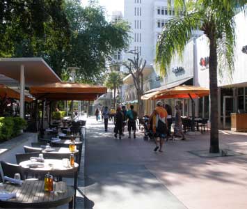 Lincoln Road Shopping Mall