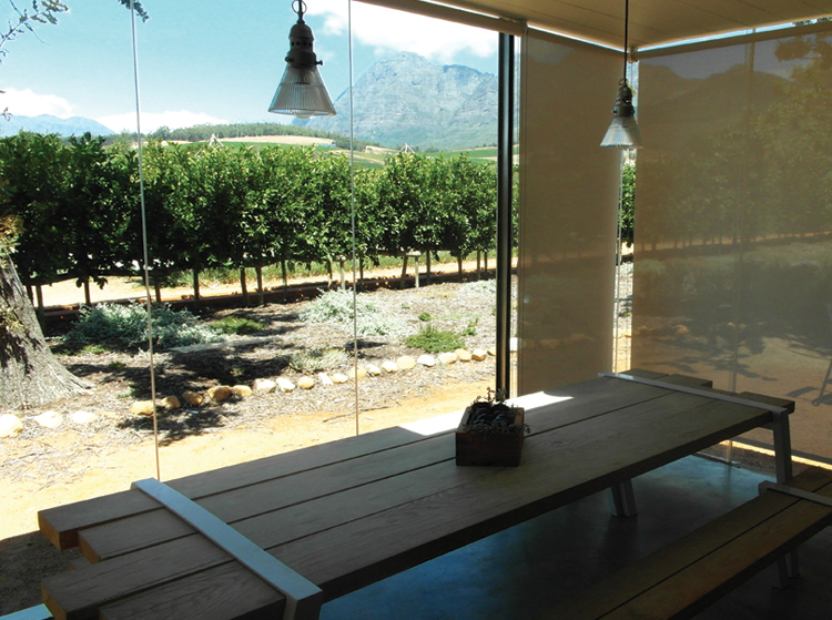 Babylonstoren Farm Hotel: Open plan glass fronted dining area overlooking the gardens. 