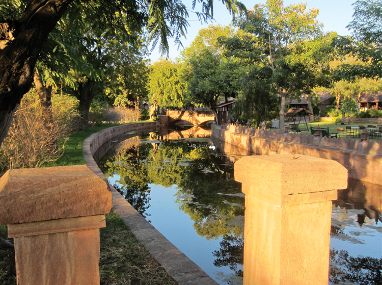 Bal Samand Lake Palace The palace and outbuildings were built in the <br /></noscript>late 19th century. These canals wind their way <br /> through the grounds and include an aqueduct.