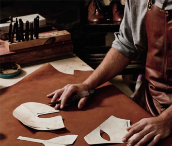handmade leather goods <br />for men + ladies
