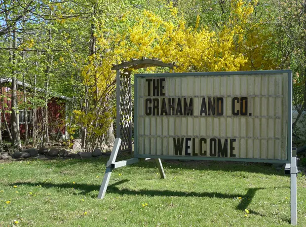 The Graham and Co. Ohhhh hello Graham & Co! You sexy Catskills beast. 