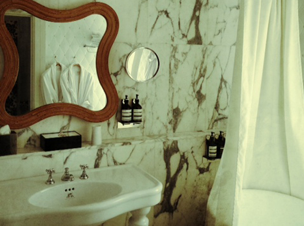 Hotel Thoumieux Marble bathroom. 