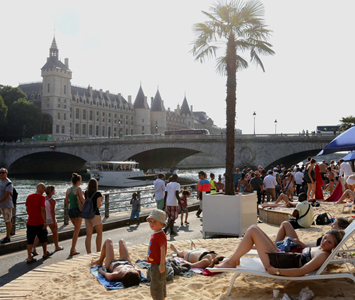 the beaches of the right bank