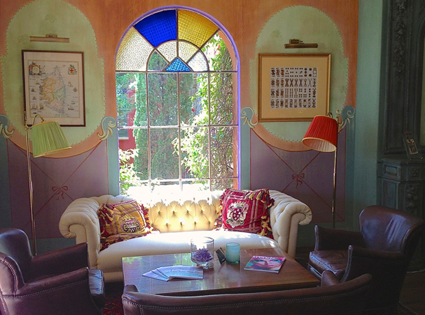 La Signoria Lovely reading corner in the bar room. 