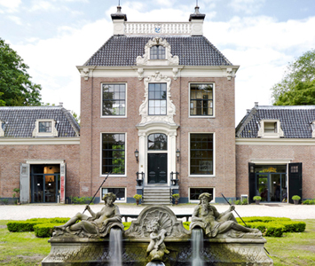 well worth a look. Set in the last remaining 18th century country house in Amsterdam, its exhibitions show that  contemporary art and heritage architecture are an inspiring combination.