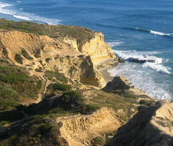 A hike at Torrey Pines State Reserve