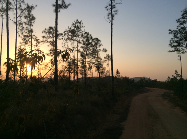 GAIA Riverlodge Another one of those incredible sunsets on the ride back from <br></noscript>Big Rock.