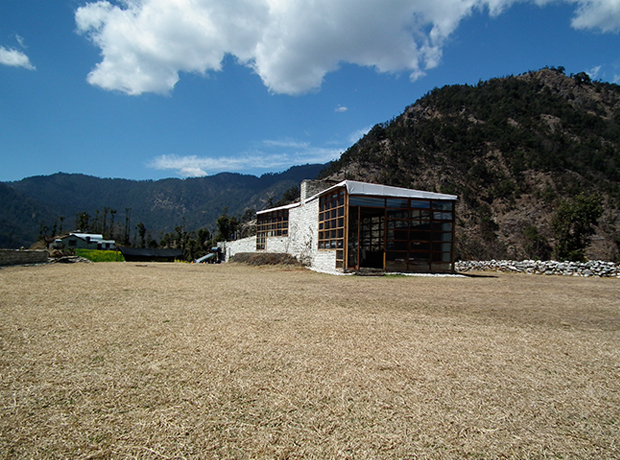 360º Leti The property’s main building, with the garden and staff accommodations in the distance.
