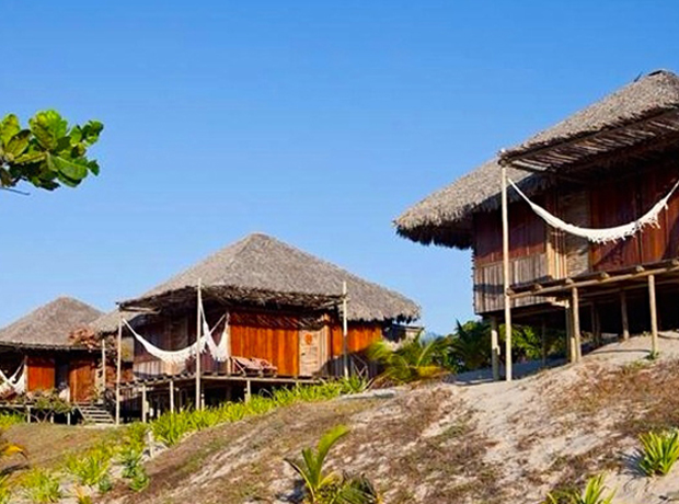 Rancho do Peixe Neighboring beach bungalows.