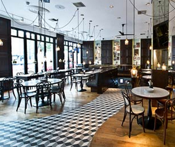 Amazing Bombay-style Indian grub at affordable prices.
