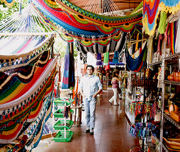 Visit the market (Mercado Viejo) at Masaya