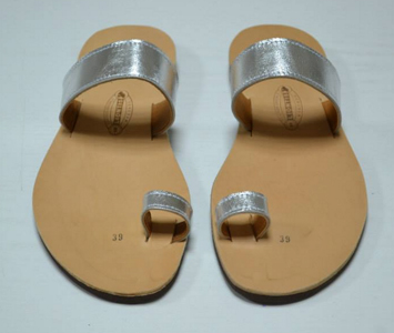 Liontis sandals