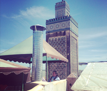 Where all the chic Moroccans and Europeans hang out for falafel (not a traditional Moroccan food, but still delicious) or an evening DJ session.