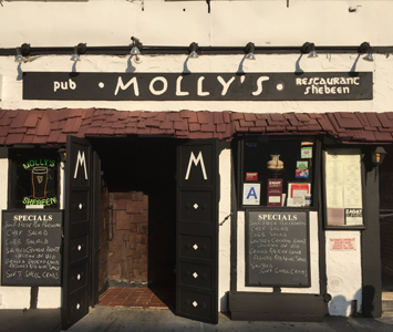 Molly’s Irish Bar, 3rd Avenue