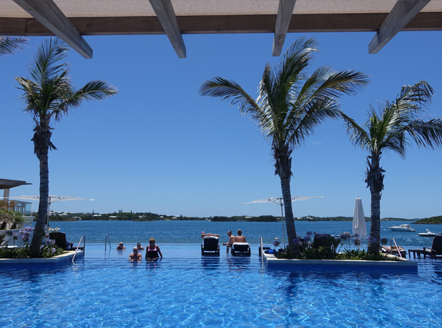 Hamilton Princess & Beach Club The dreamy infinity pool. 