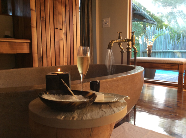 Tsala Treetop-lodge Gorgeous bathtubs.
