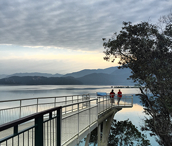 Take bikes and ride around the bike path that hugs the lake