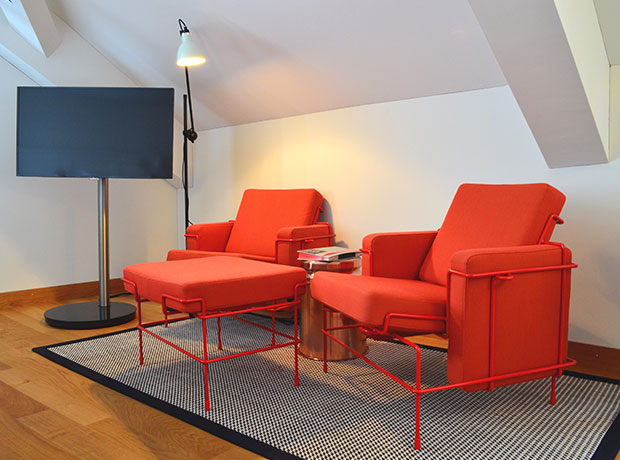 Marktgasse Hotel Zurich Selected furniture gives the design concept a colorful touch. 