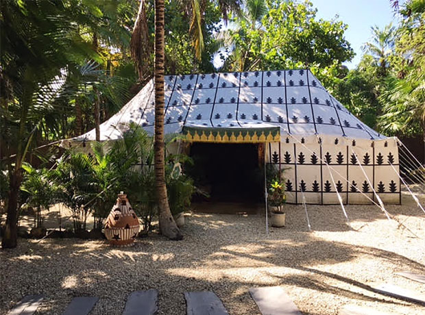 Nômade Tulum The air-conditioned “gratitude tent” near the entrance.