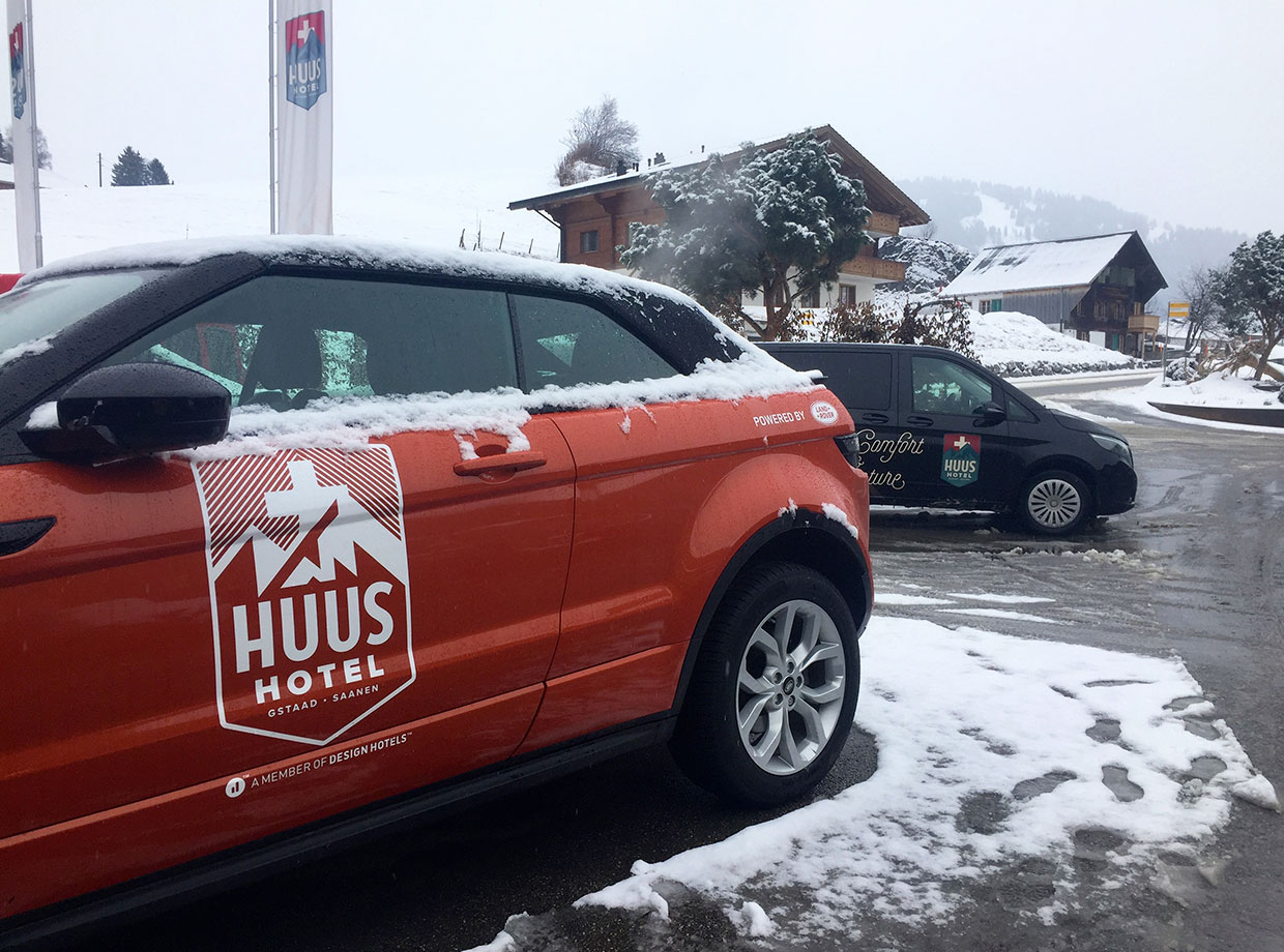 Huus Gstaad HUUS is a Land Rover test center.