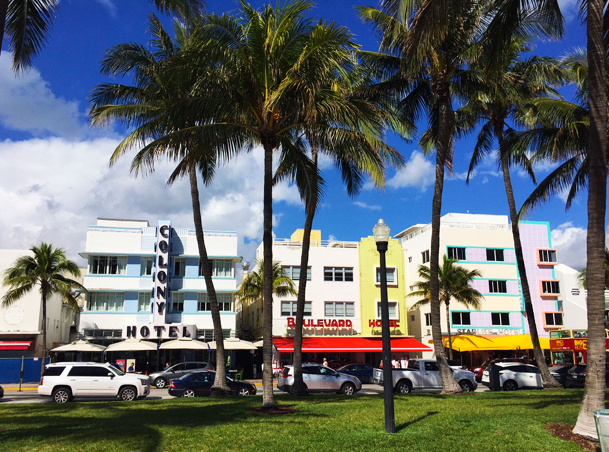 Washington Park Hotel Ocean Drive along my bike ride down to South Pointe.