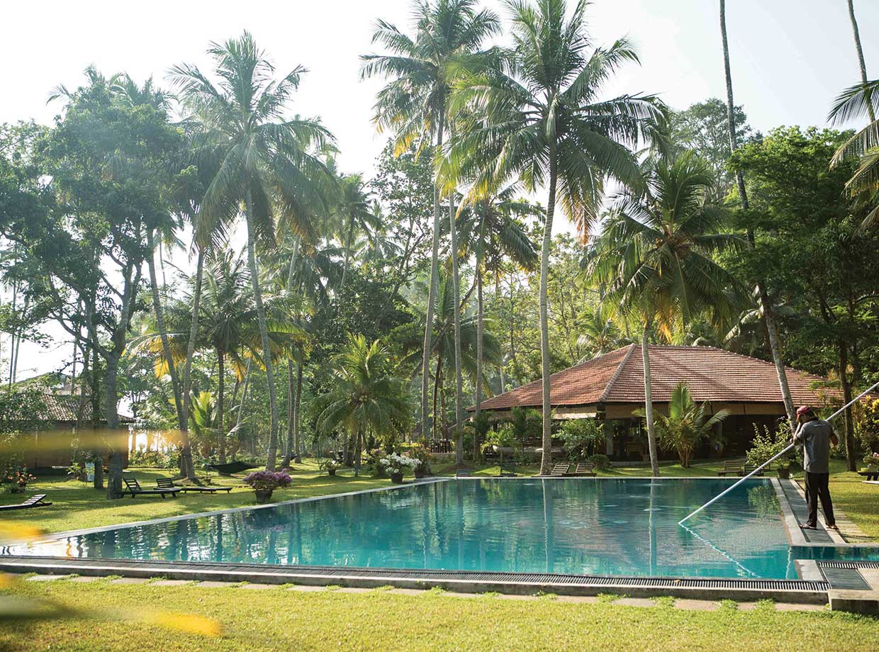 Talalla Retreat The communal pool, at the centre of it all.  