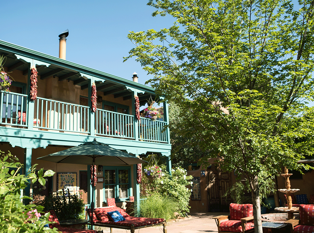 The Inn of Five Graces One of the internal courtyards where you can sit for breakfast. 