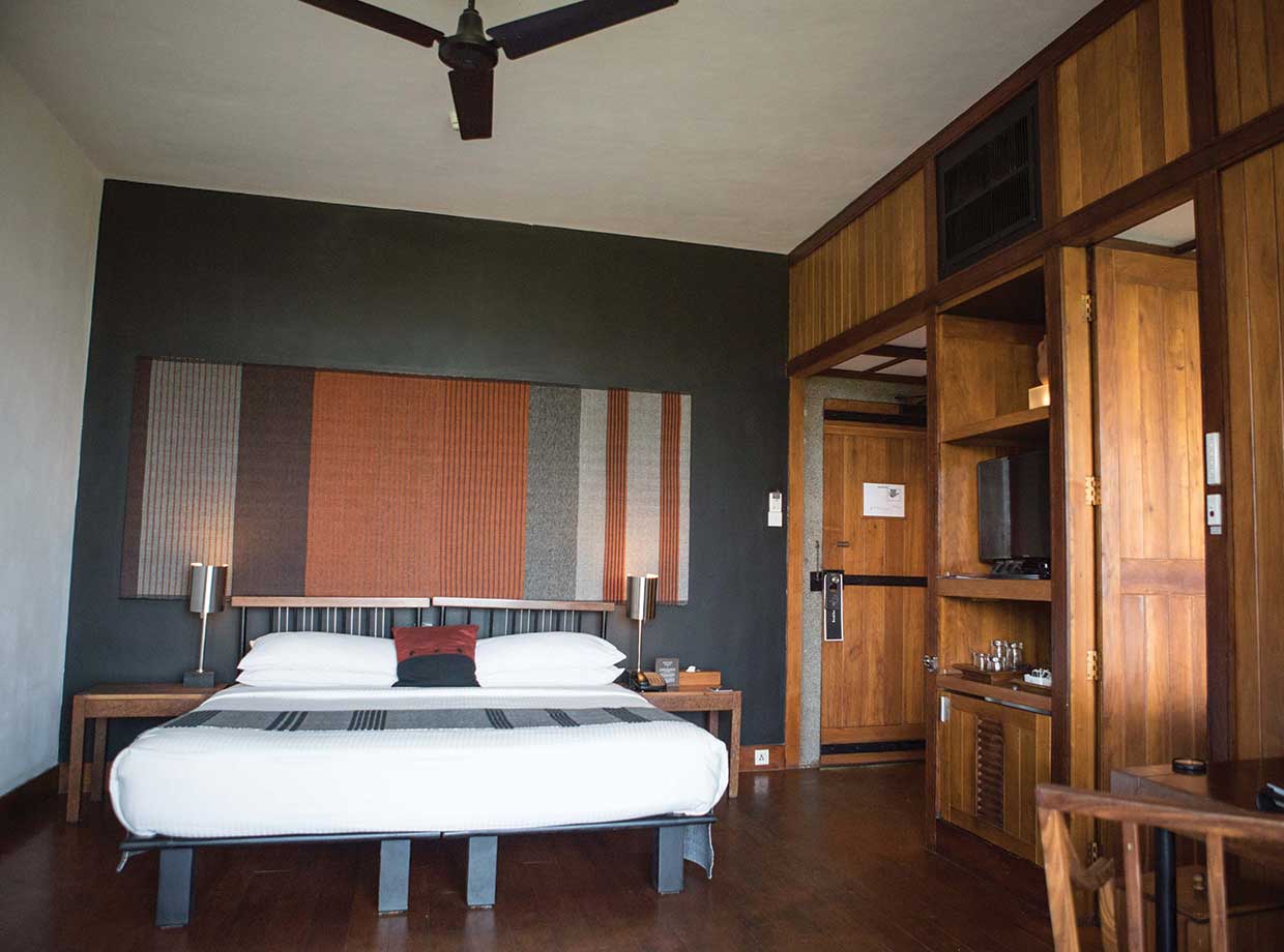 Heritance Kandalama Inside the room – all wood and warm colours. 