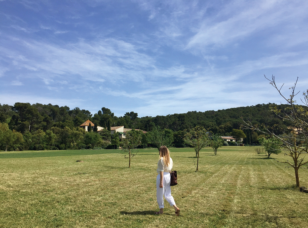 Hotel La Malcontenta Checking out the enormous grounds.
