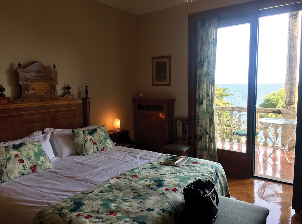Hostal de la Gavina Room with a view.