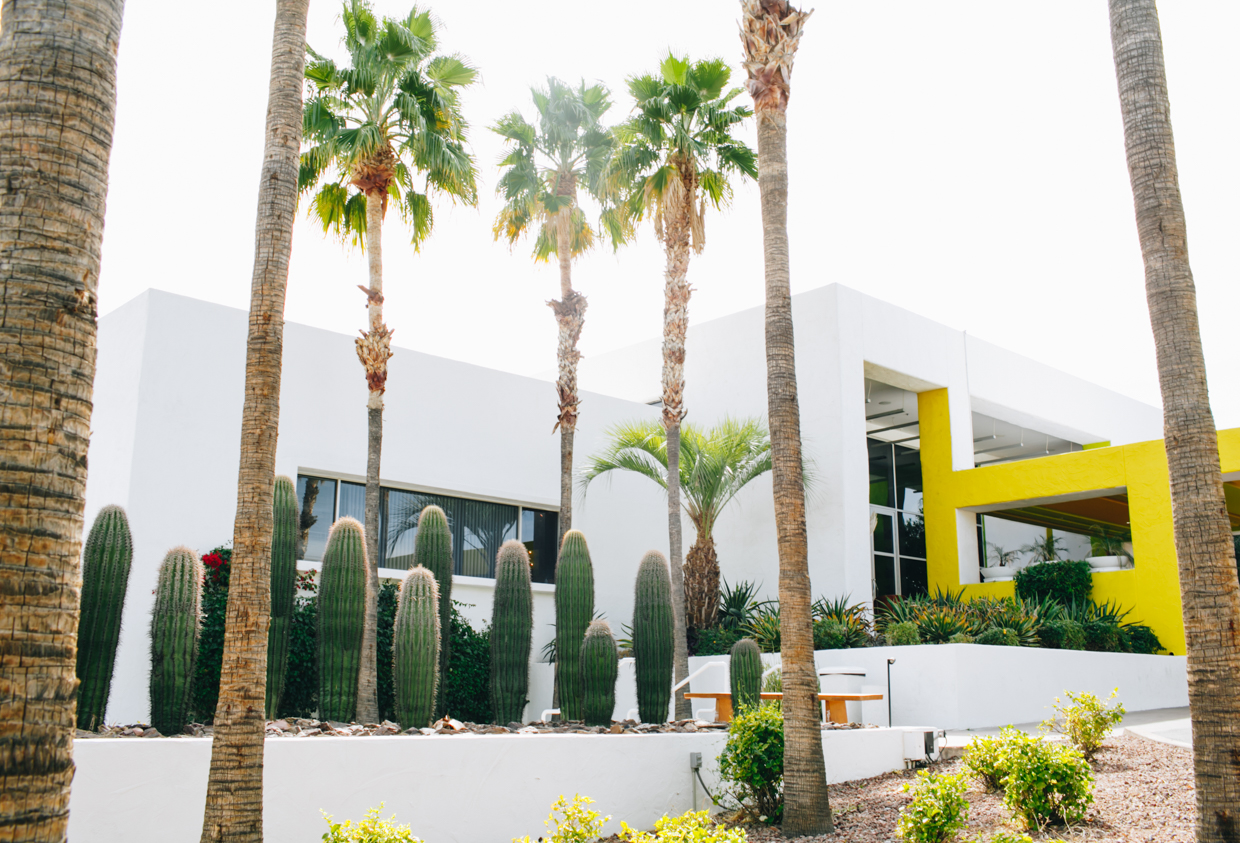 The Saguaro Scottsdale Hotel entrance giving off all the desert vibes.