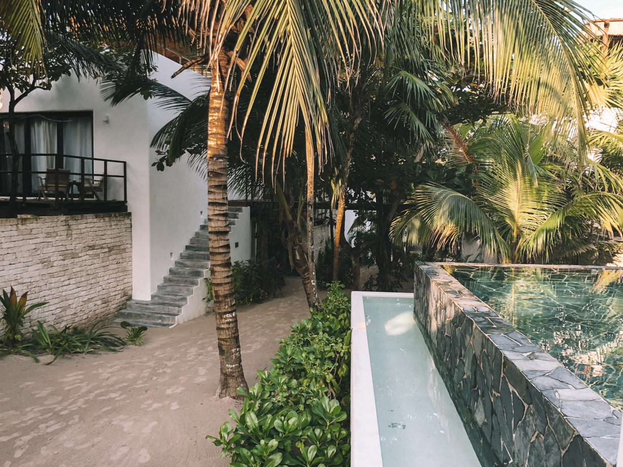 Chiringuito All of the rooms are connected by a sandy path. No shoes, no problem.