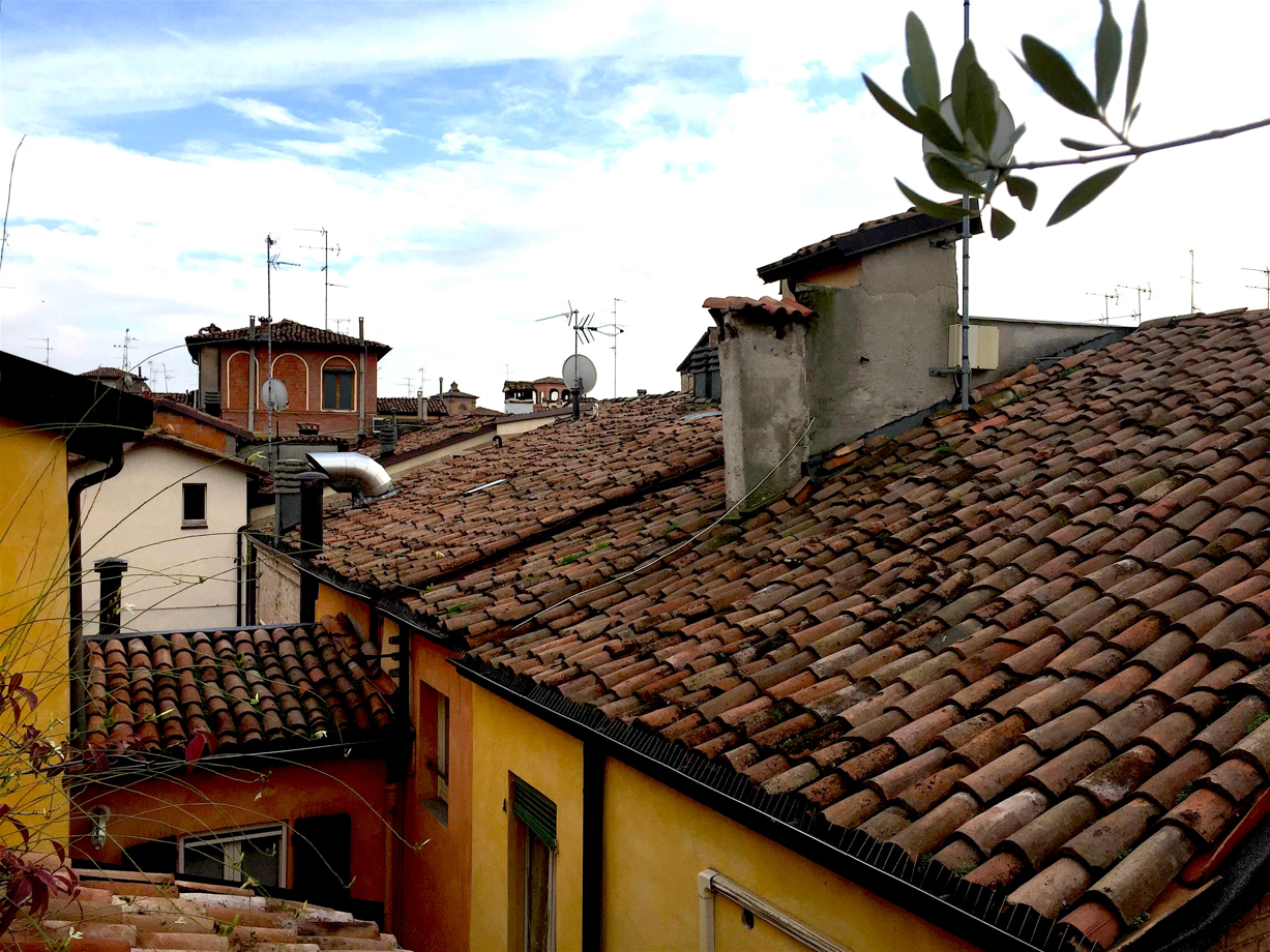 QuartoPiano Across the rooftops of Modena.