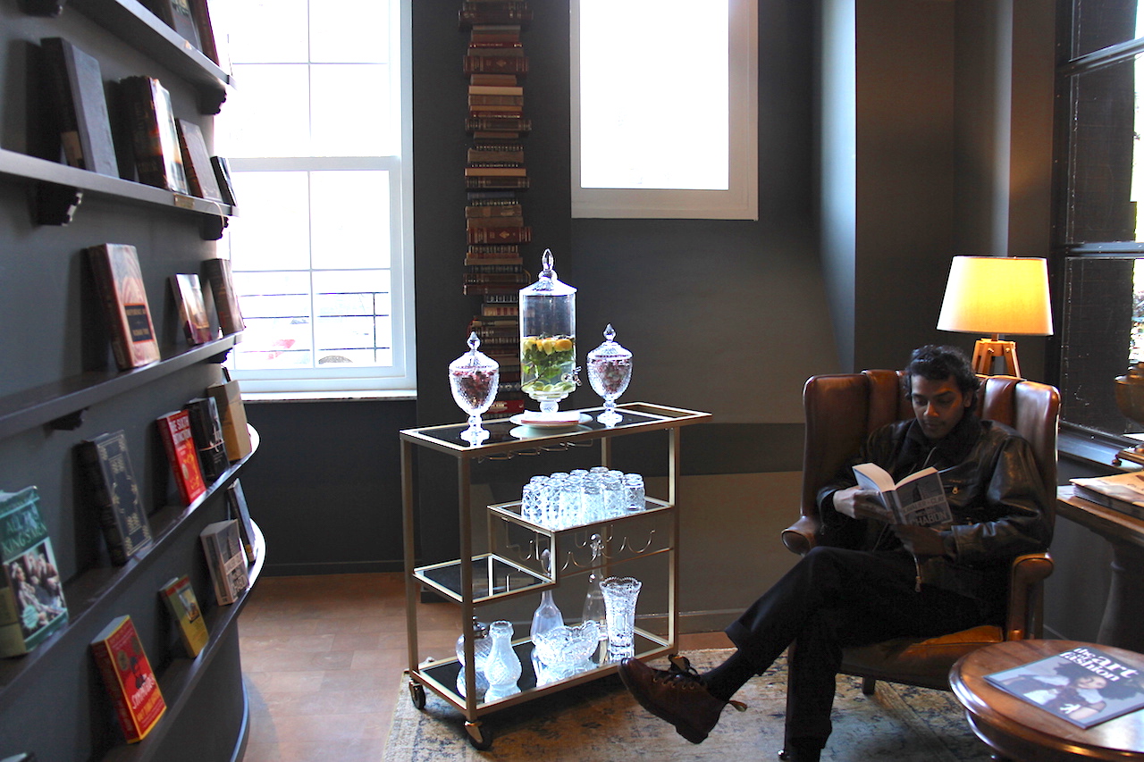 Pulitzer Amsterdam There's a little reading corner in the lobby with a selection of books.