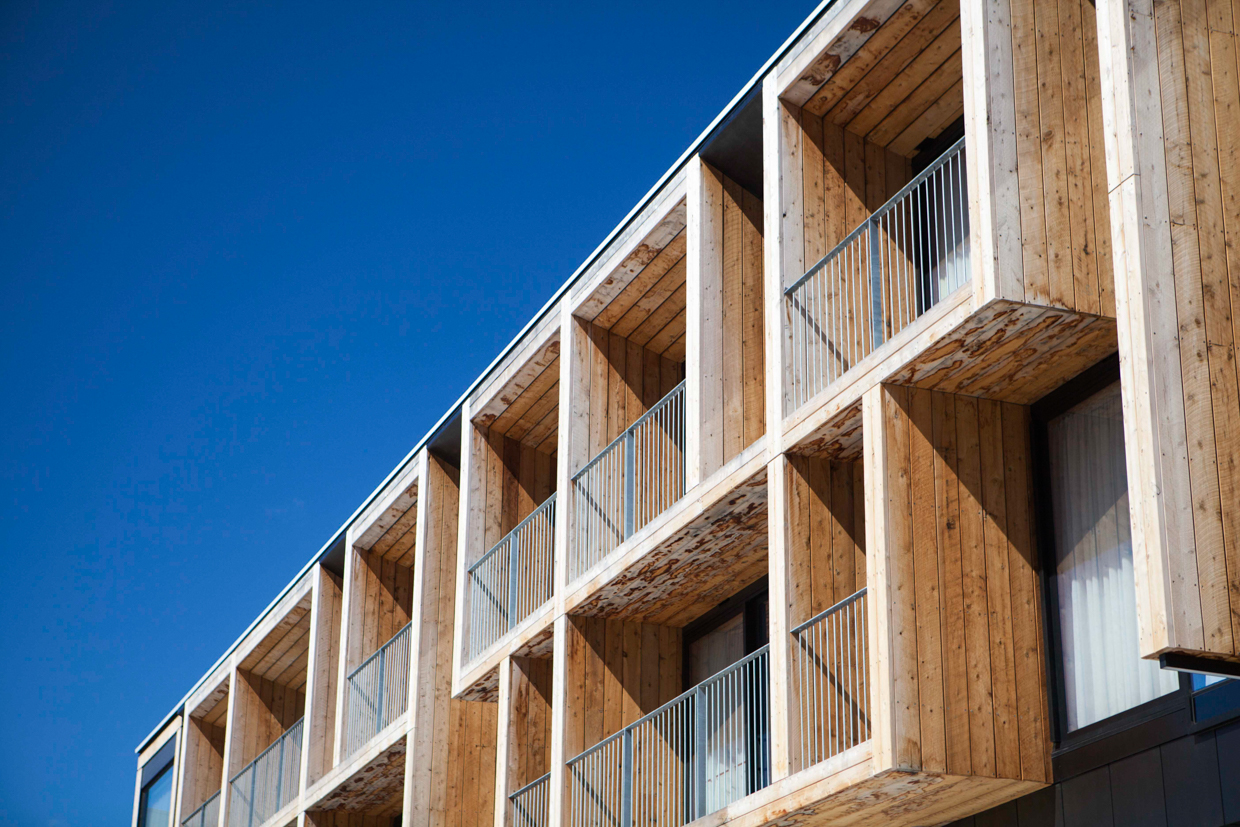 Macq01 The hotel from the outside – like building blocks stacked together – in the heart of the historic Hobart waterfront. 