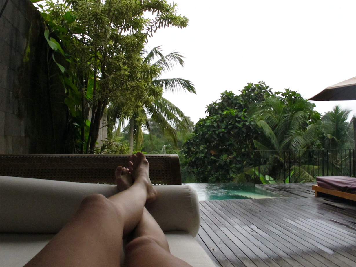 Como Uma Ubud  I didn’t mind the rain. Lounging on the terrace was so relaxing I couldn’t be anything but grateful. Pardon my zen.
