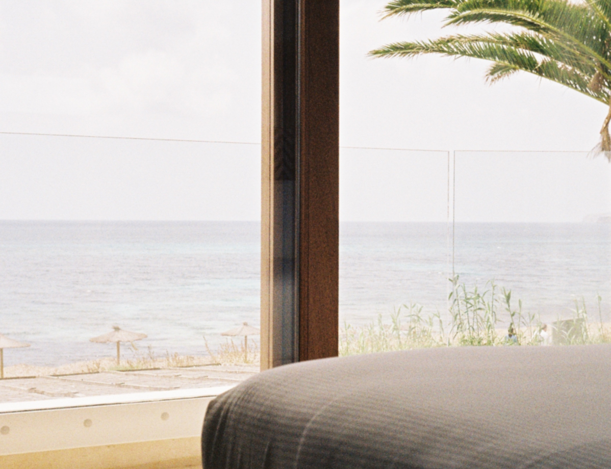 GECKO HOTEL & BEACH CLUB FORMENTERA Waking up with the sound of the sea.