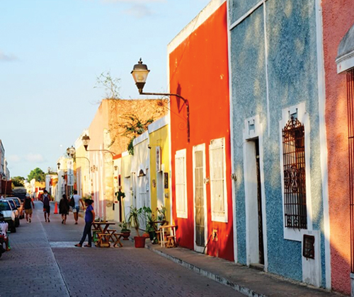 Only a 1.5h drive away, the town is a jewel box filled with colonial architecture, tree lined squares, authentic restaurants, and plenty of handcrafted treasures.