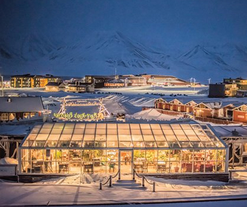 Every Norwegian knows what the sauna life is all about. Take time to relax and wind down from your adventures on the island.