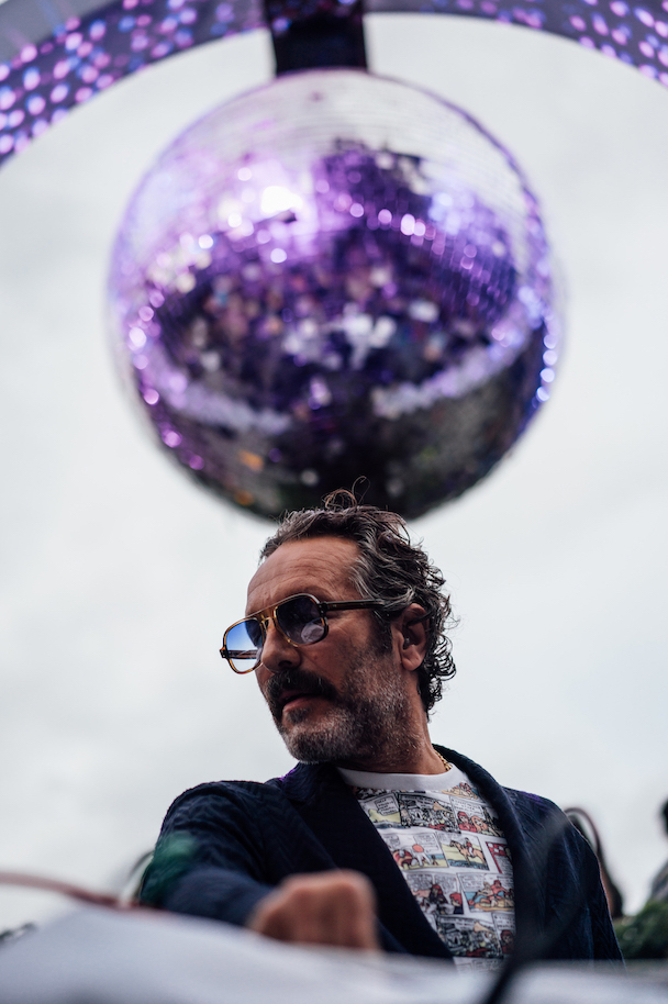 Inside the Disco(ball) Glory of La Luna