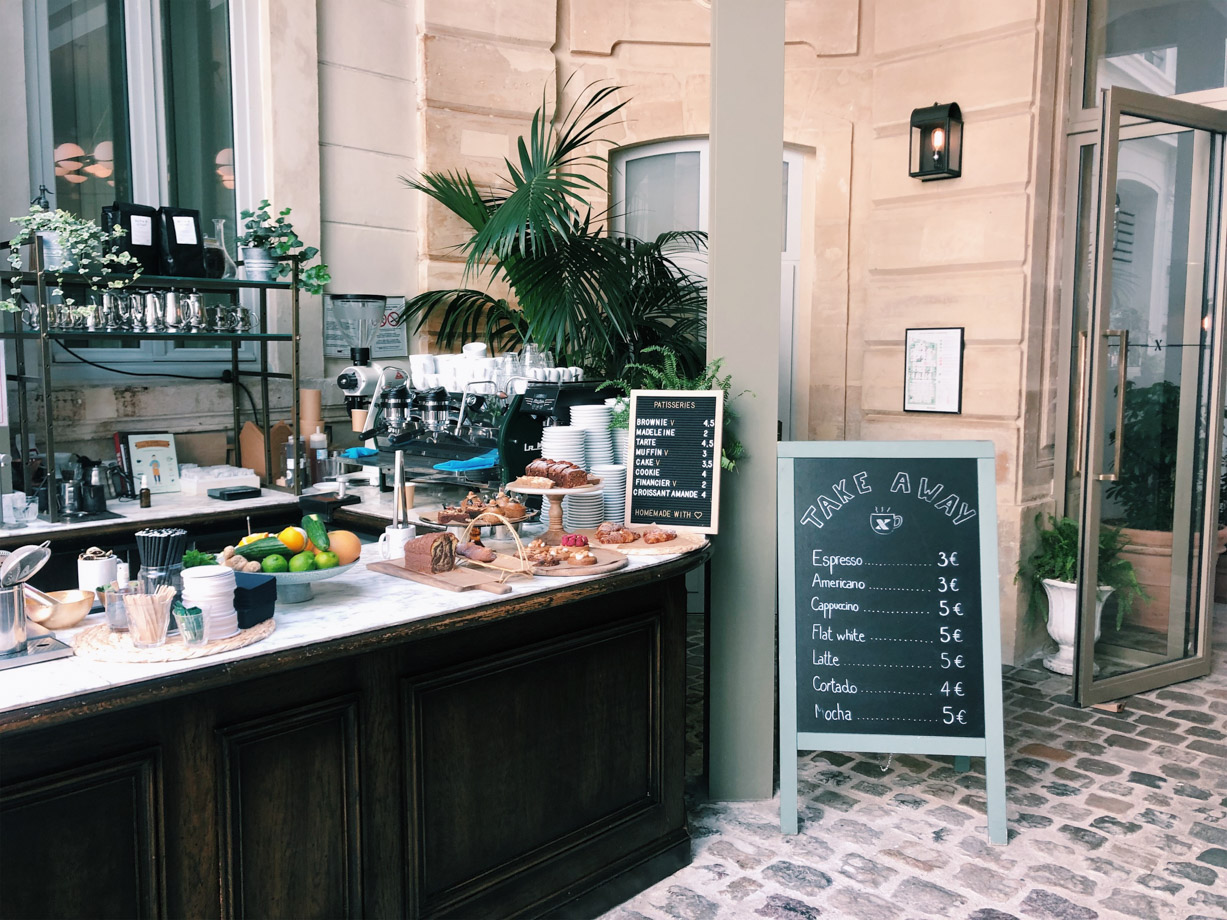 The Hoxton Paris If you’re on the go, coffee and drinks are also available for takeaway every day in the lobby.