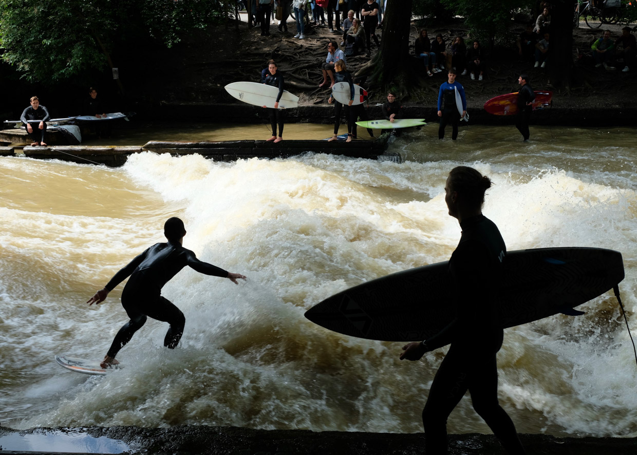 The Flushing Meadows Hotel One of the most fun things to do in Munich is to watch the surfers carve up the Eisbach river! Such a unique sight!