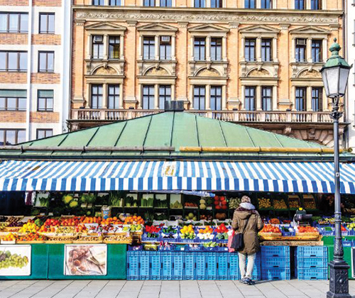 The Viktualienmarkt has everything German