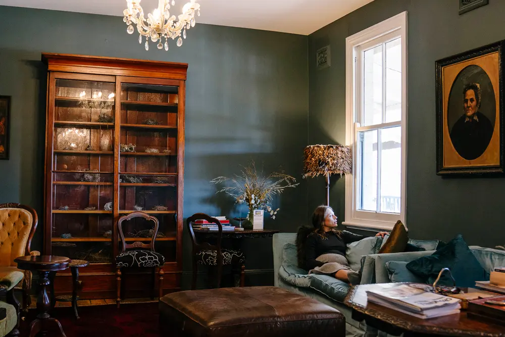 The Argyle Inn Upstairs lounge room for reading with a drink.