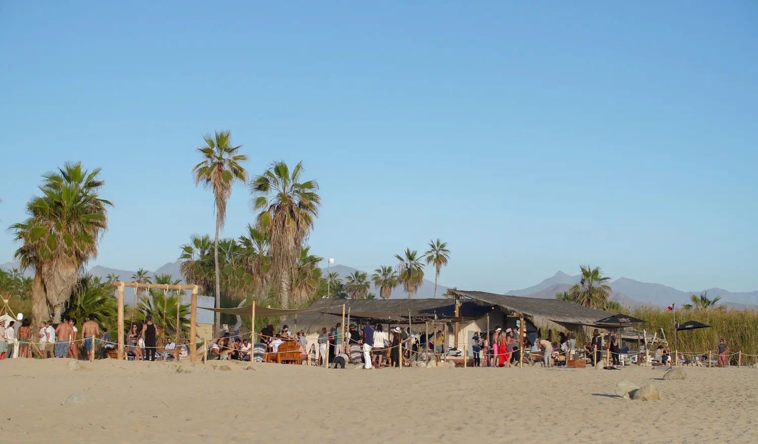 Pura Playa Beach Bar