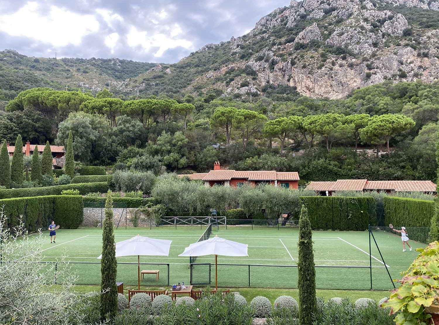 Il Pellicano The most beautiful tennis court in the world.