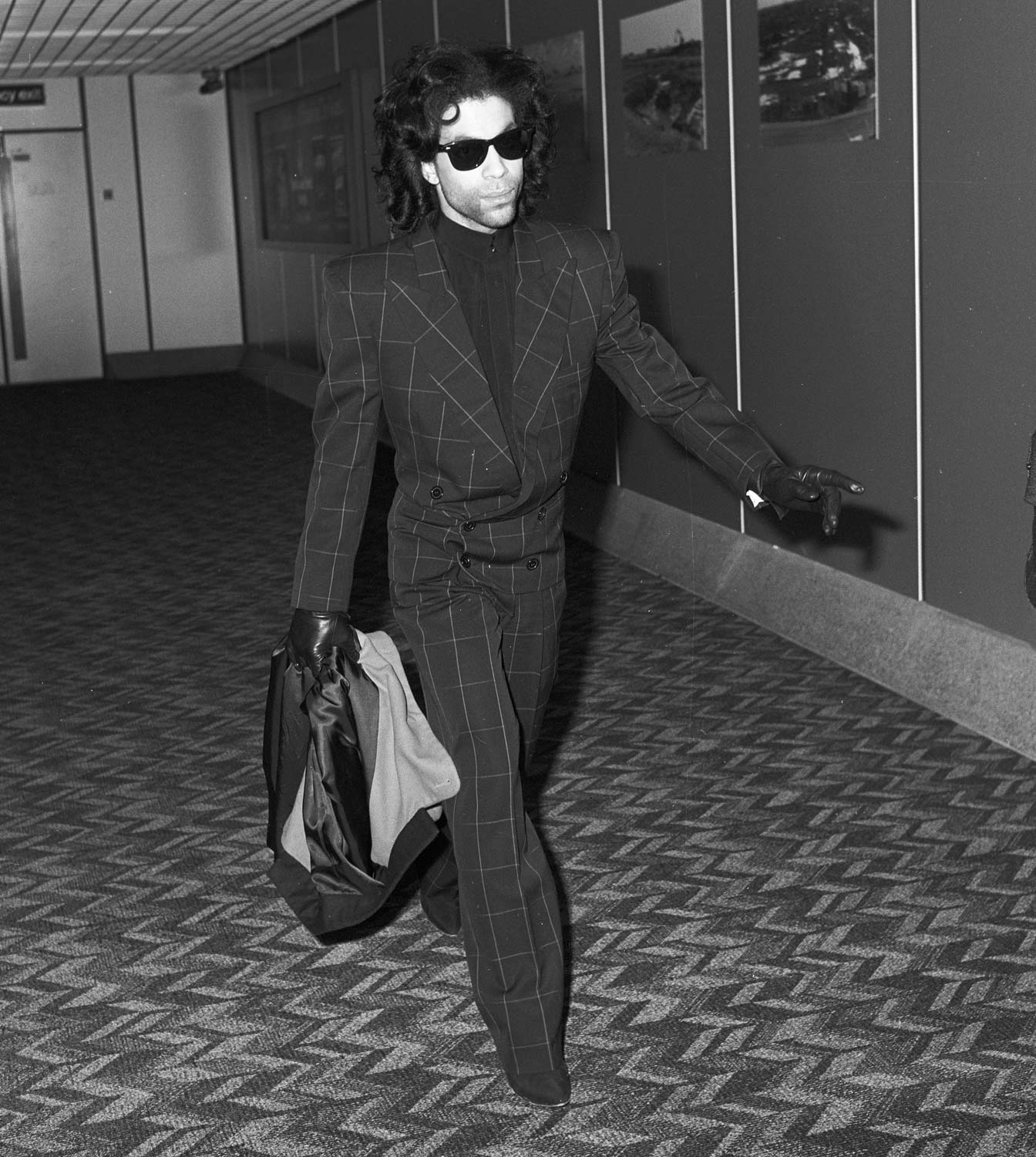 Prince arriving at Heathrow airport in London, 1989.