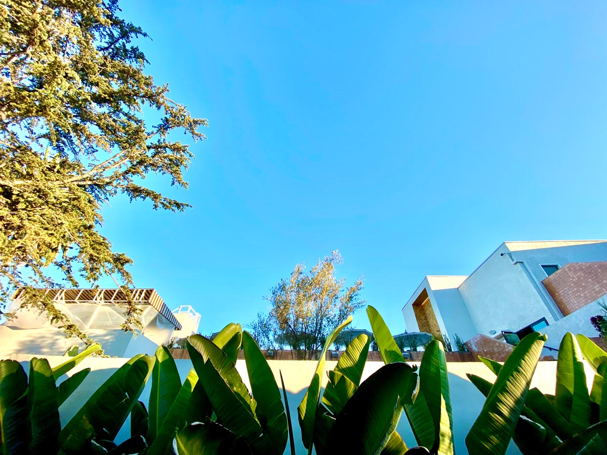 Silver Lake Pool & Inn From the courtyard