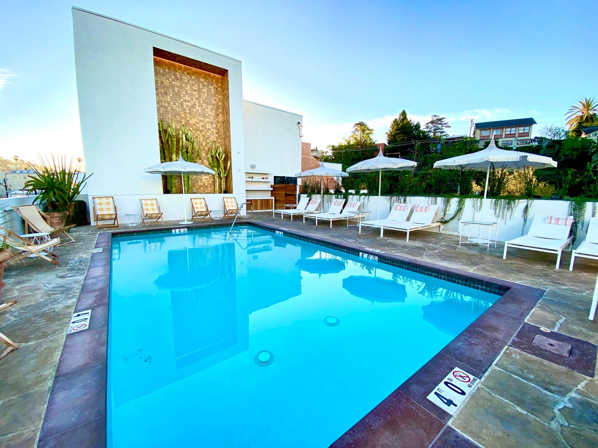 Silver Lake Pool & Inn More poolside views