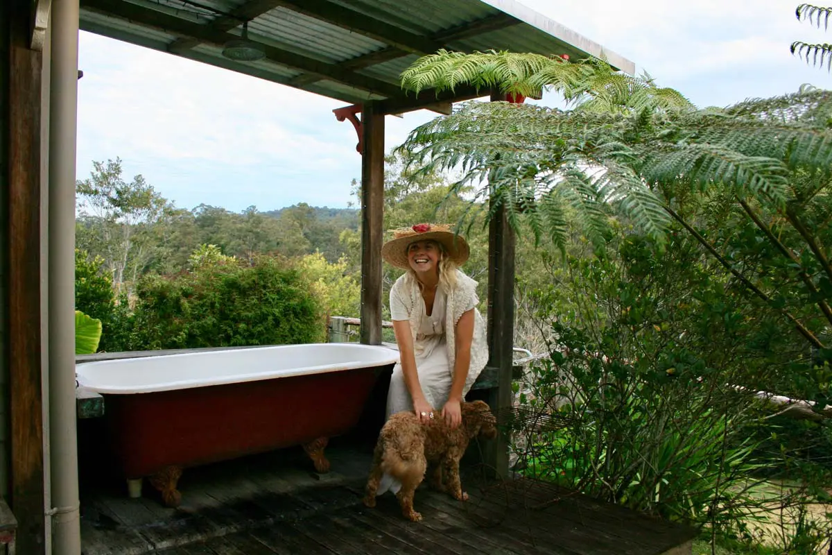 Weil House Living Outdoor baths at every property